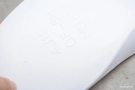 Jordan CT8527-118 Orange Metallic Retro 4 Air CT8527-118 0114